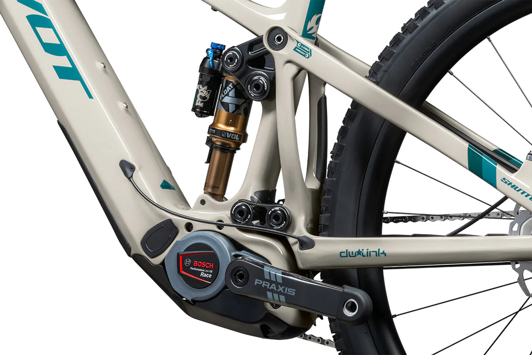 2024 Pivot Shuttle AM