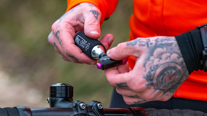 Muc-Off Road Inflator Kit